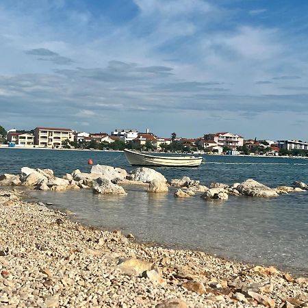 Apartment Mona วีร์ ภายนอก รูปภาพ